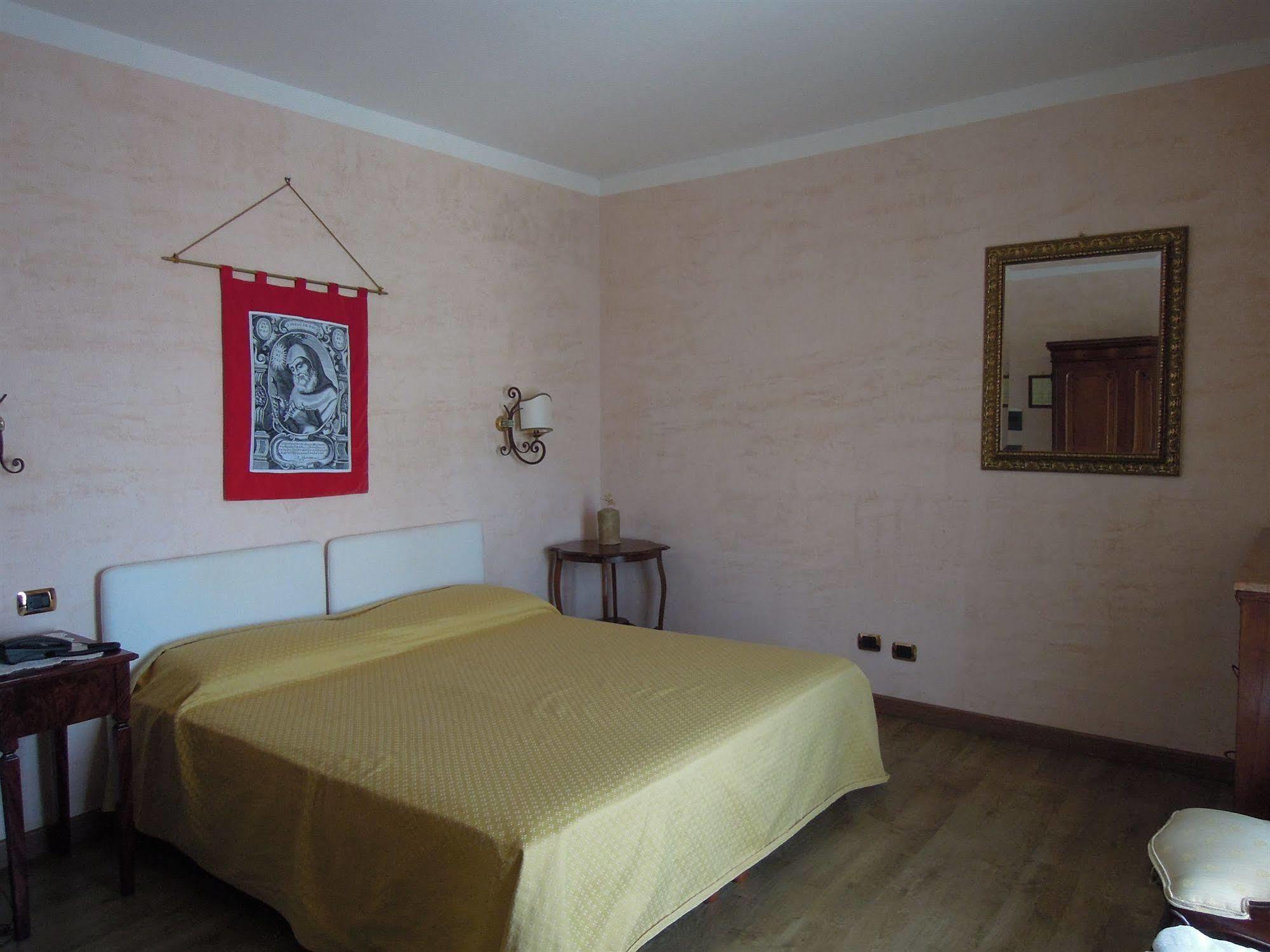 Hotel Sant'Agostino Paola Exteriér fotografie